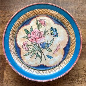 Vintage Round Butterfly Tin